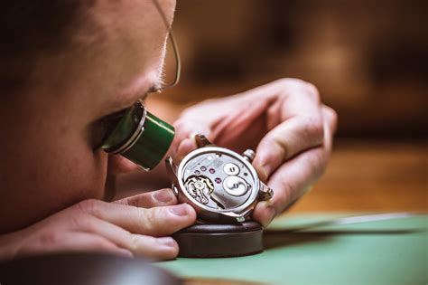 Complete service for your watch .